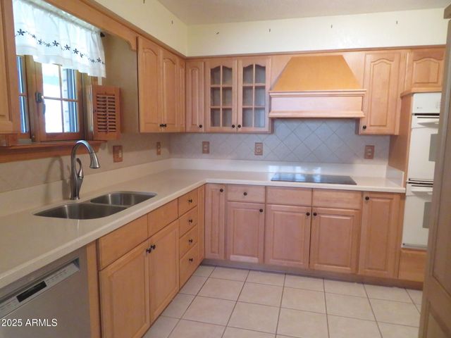 3720 GREENBRIER Road, Sierra Vista, AZ 85650