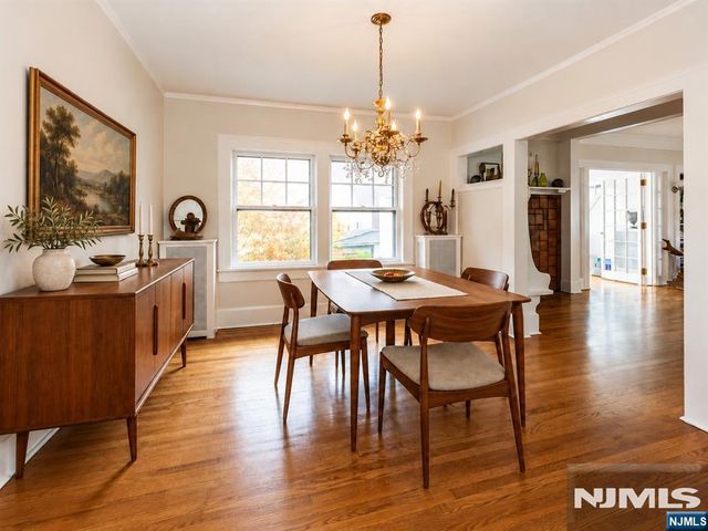255 Park 2, Montclair, NJ 07043