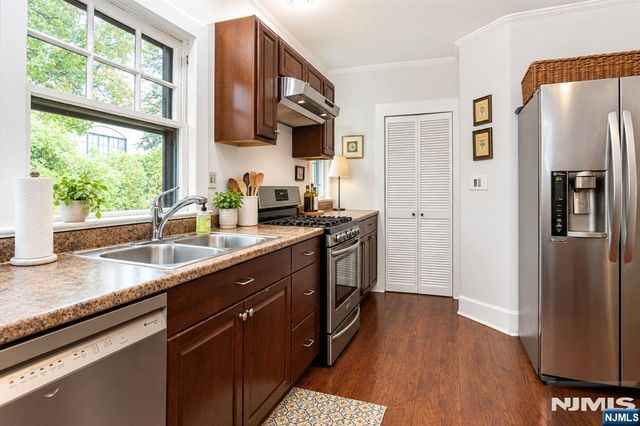 255 Park 2, Montclair, NJ 07043