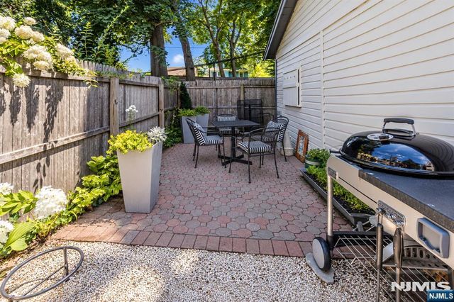 255 Park 2, Montclair, NJ 07043