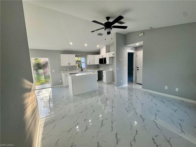 2305 Grant AVE, Alva, FL 33920