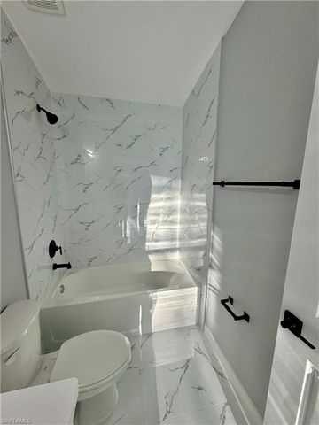 2305 Grant AVE, Alva, FL 33920