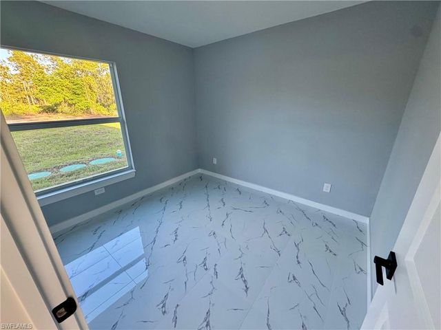 2305 Grant AVE, Alva, FL 33920