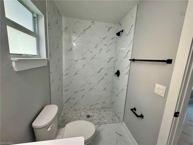 2305 Grant AVE, Alva, FL 33920