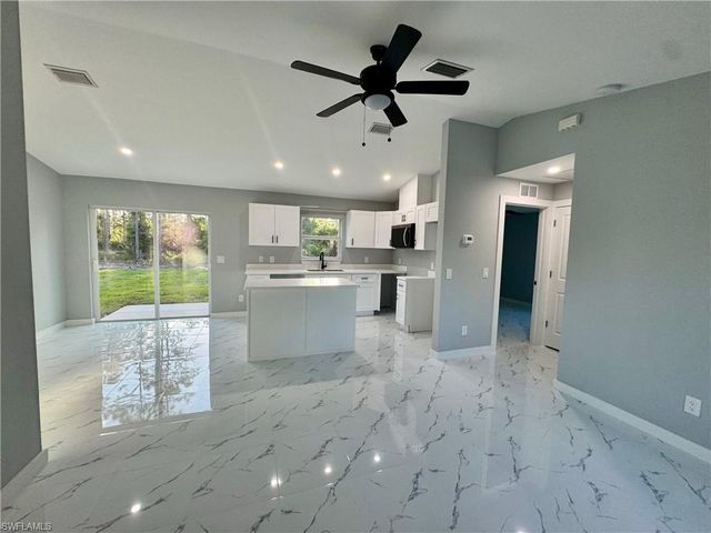 2305 Grant AVE, Alva, FL 33920