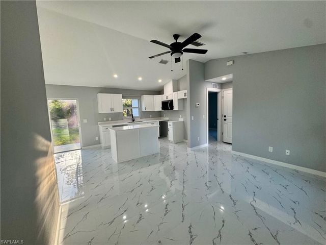 2305 Grant AVE, Alva, FL 33920