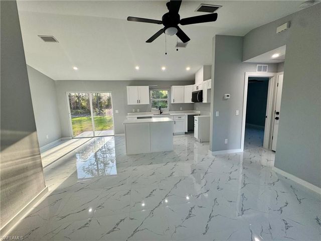 2305 Grant AVE, Alva, FL 33920