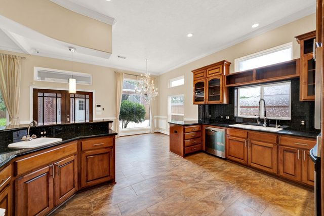 4317 Willowbend Boulevard, Houston, TX 77035