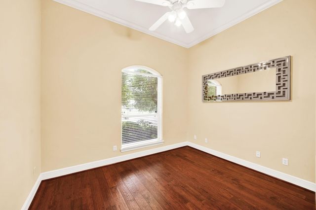4317 Willowbend Boulevard, Houston, TX 77035