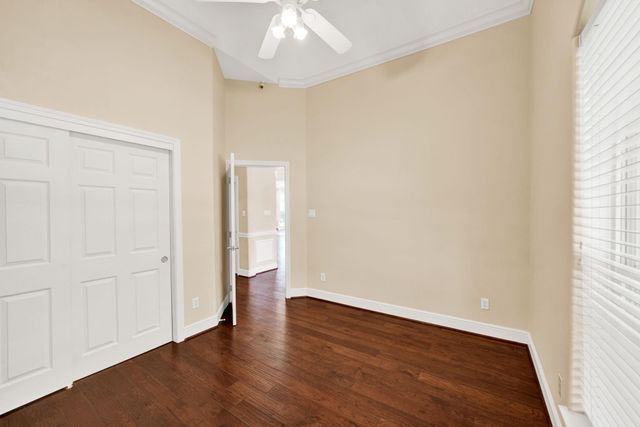 4317 Willowbend Boulevard, Houston, TX 77035