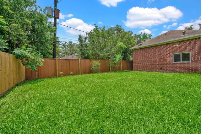 4317 Willowbend Boulevard, Houston, TX 77035