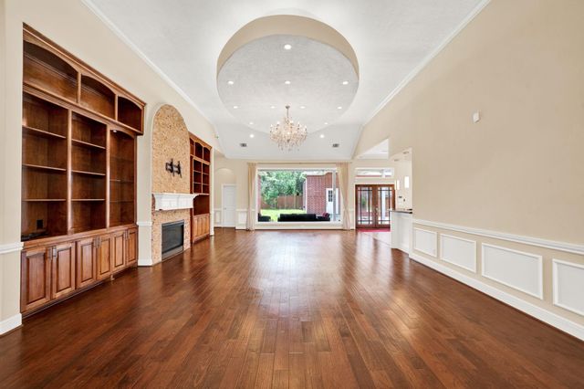 4317 Willowbend Boulevard, Houston, TX 77035