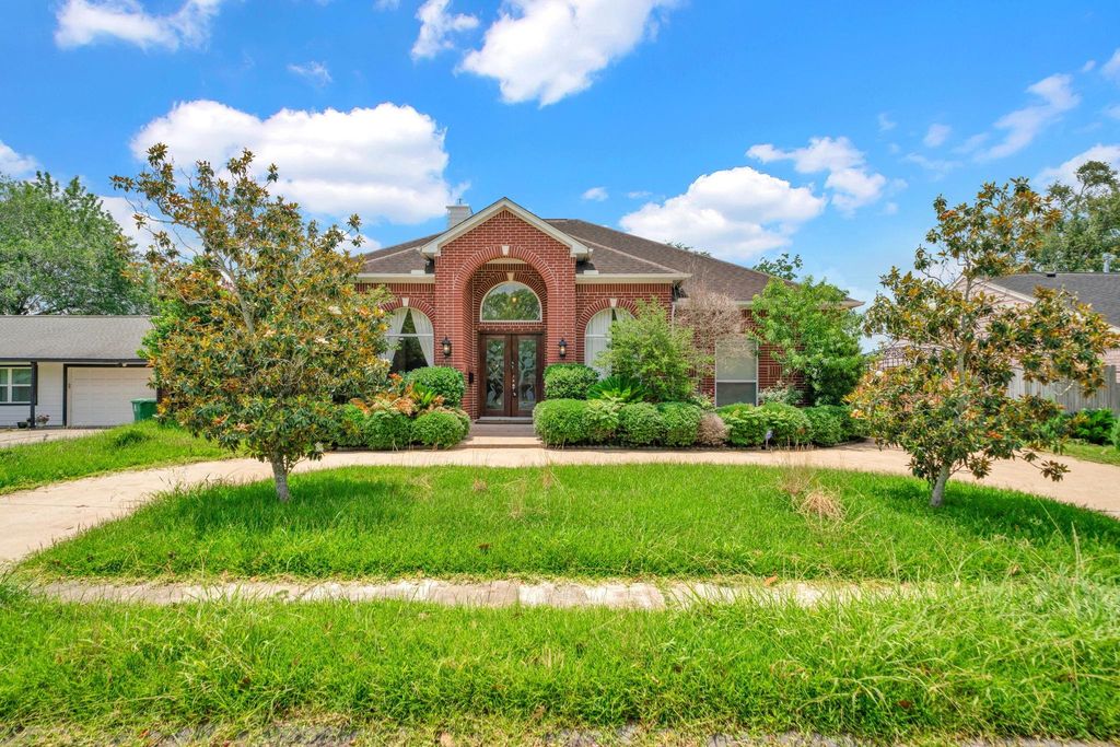 4317 Willowbend Boulevard, Houston, TX 77035