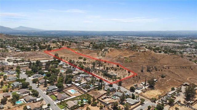8600 58th, Jurupa Valley, CA 92509