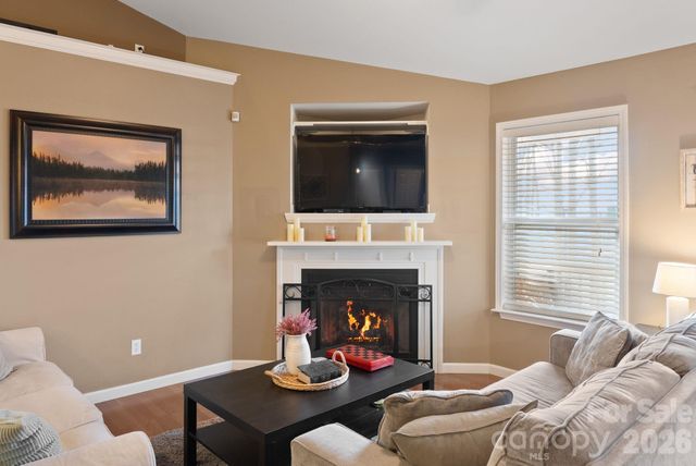 76 Hershel Lane, Swannanoa, NC 28778