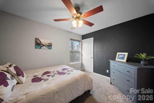 76 Hershel Lane, Swannanoa, NC 28778