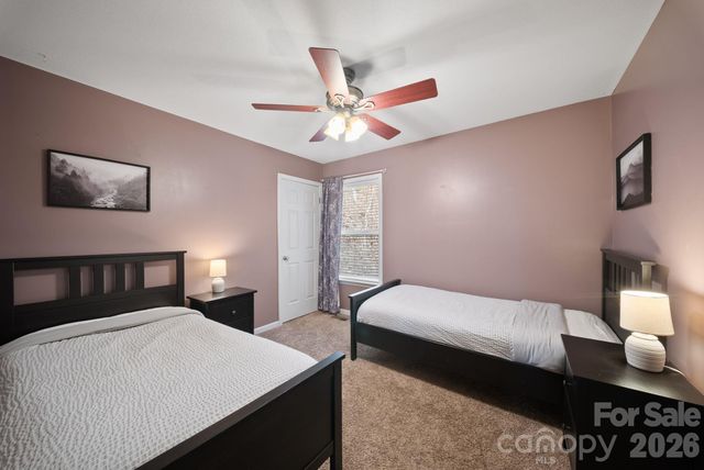 76 Hershel Lane, Swannanoa, NC 28778