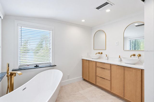 604 NORSOTA WAY, Sarasota, FL 34242