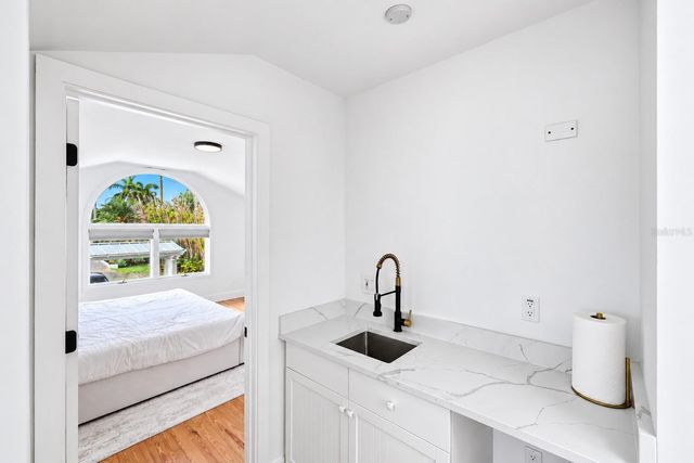 604 NORSOTA WAY, Sarasota, FL 34242