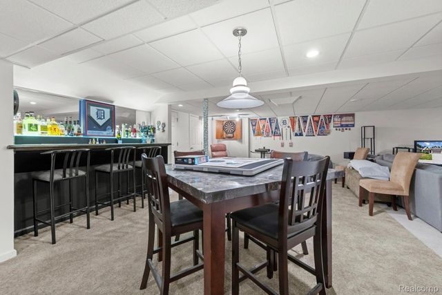 15437 Pebble Pointe Drive, Clinton Charter Township, MI 48038