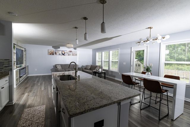 155 Heron Avenue, Pataskala, OH 43062