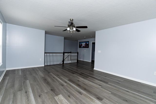 155 Heron Avenue, Pataskala, OH 43062