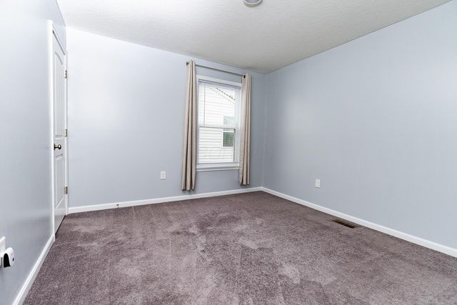 155 Heron Avenue, Pataskala, OH 43062