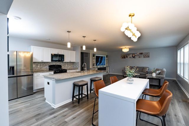 155 Heron Avenue, Pataskala, OH 43062