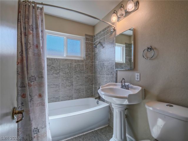 1103 Arrowhead Avenue, Las Vegas, NV 89106