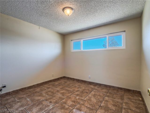 1103 Arrowhead Avenue, Las Vegas, NV 89106