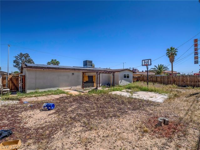 1103 Arrowhead Avenue, Las Vegas, NV 89106