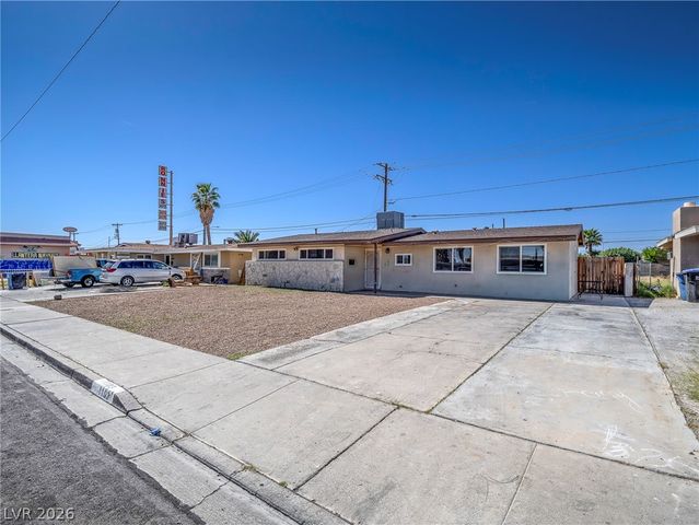 1103 Arrowhead Avenue, Las Vegas, NV 89106