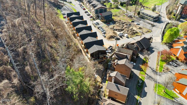 215 Circle Drive, Gatlinburg, TN 37738