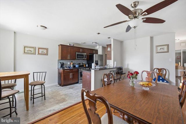 10882 KNIGHTS RD, Philadelphia, PA 19154