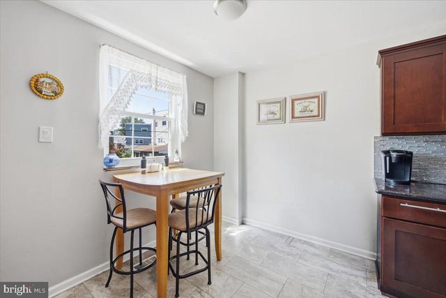 10882 KNIGHTS RD, Philadelphia, PA 19154
