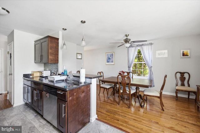 10882 KNIGHTS RD, Philadelphia, PA 19154