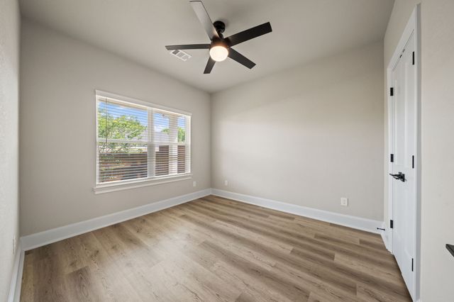 322 Woodside Trail, Waxahachie, TX 75165