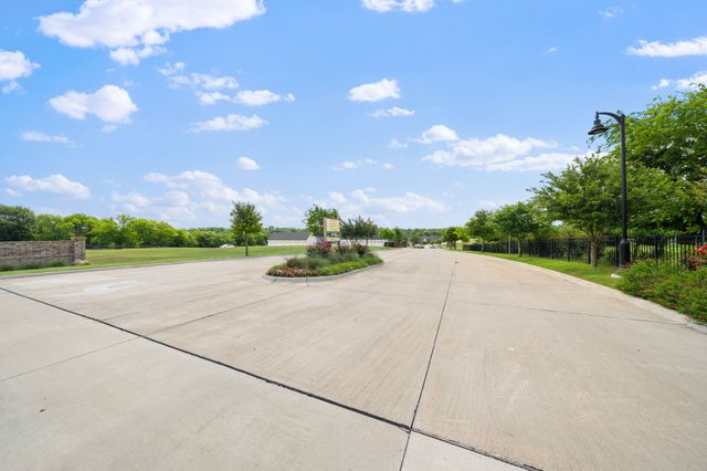 322 Woodside Trail, Waxahachie, TX 75165