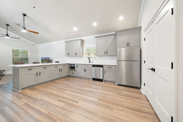 322 Woodside Trail, Waxahachie, TX 75165