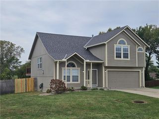 500 Grant Avenue S, Greenwood, MO 64034