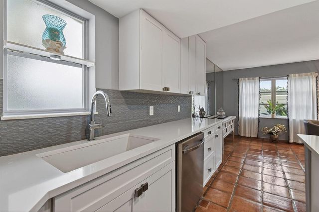 170 Seabreeze Circle, Jupiter, FL 33477