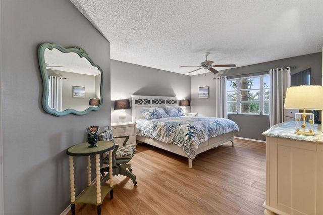 170 Seabreeze Circle, Jupiter, FL 33477
