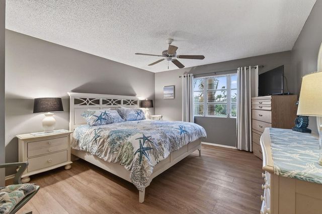 170 Seabreeze Circle, Jupiter, FL 33477
