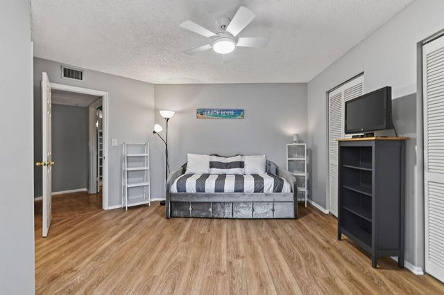 170 Seabreeze Circle, Jupiter, FL 33477
