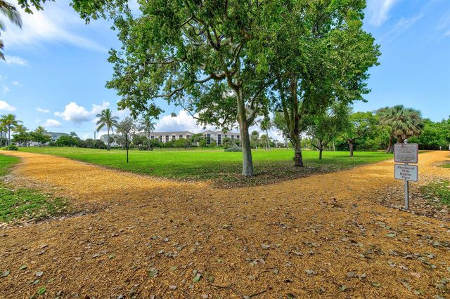 170 Seabreeze Circle, Jupiter, FL 33477