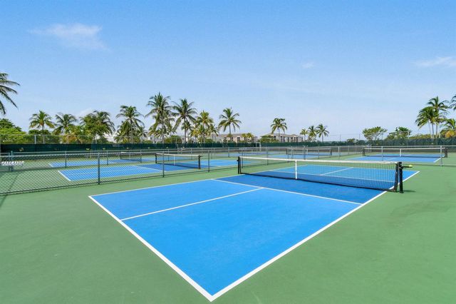 170 Seabreeze Circle, Jupiter, FL 33477