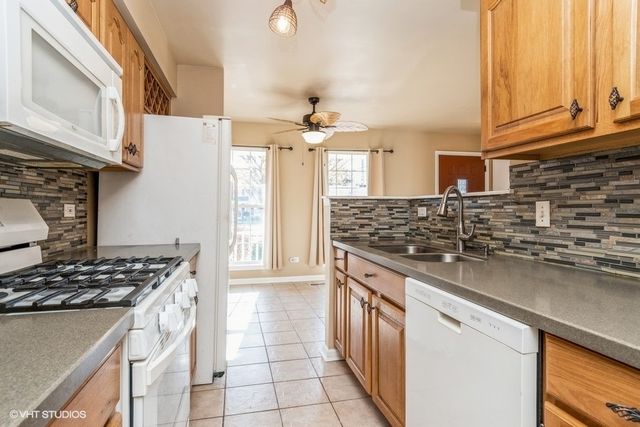 2423 Durango Lane, Naperville, IL 60564
