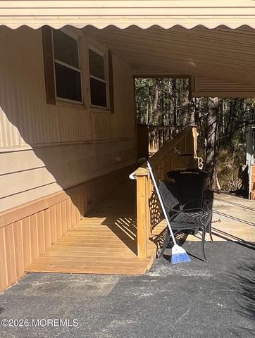 61 Kingfisher Way, Whiting, NJ 08759