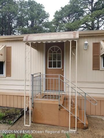 61 Kingfisher Way, Whiting, NJ 08759