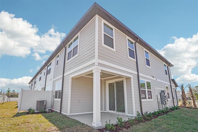 7580 DEER VALLEY CIRCLE 64, Tampa, FL 33635